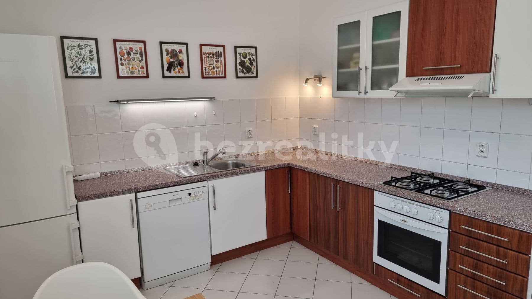 2 bedroom flat to rent, 68 m², Ke Koh-i-nooru, Prague, Prague