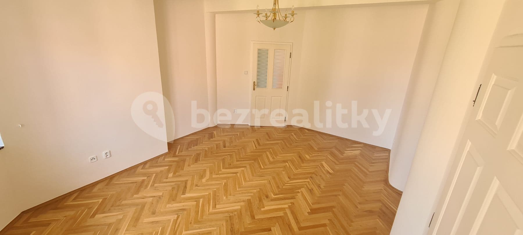 house to rent, 470 m², Říčanská, Průhonice, Středočeský Region