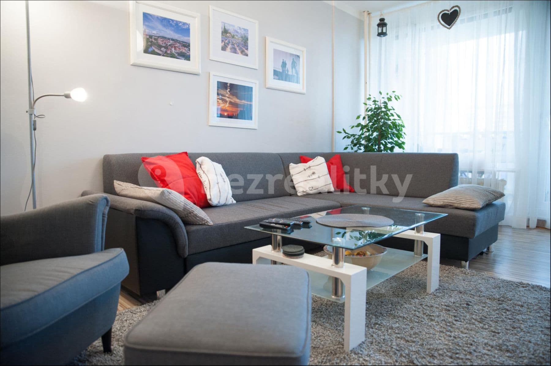 2 bedroom flat to rent, 64 m², Bojasova, Prague, Prague