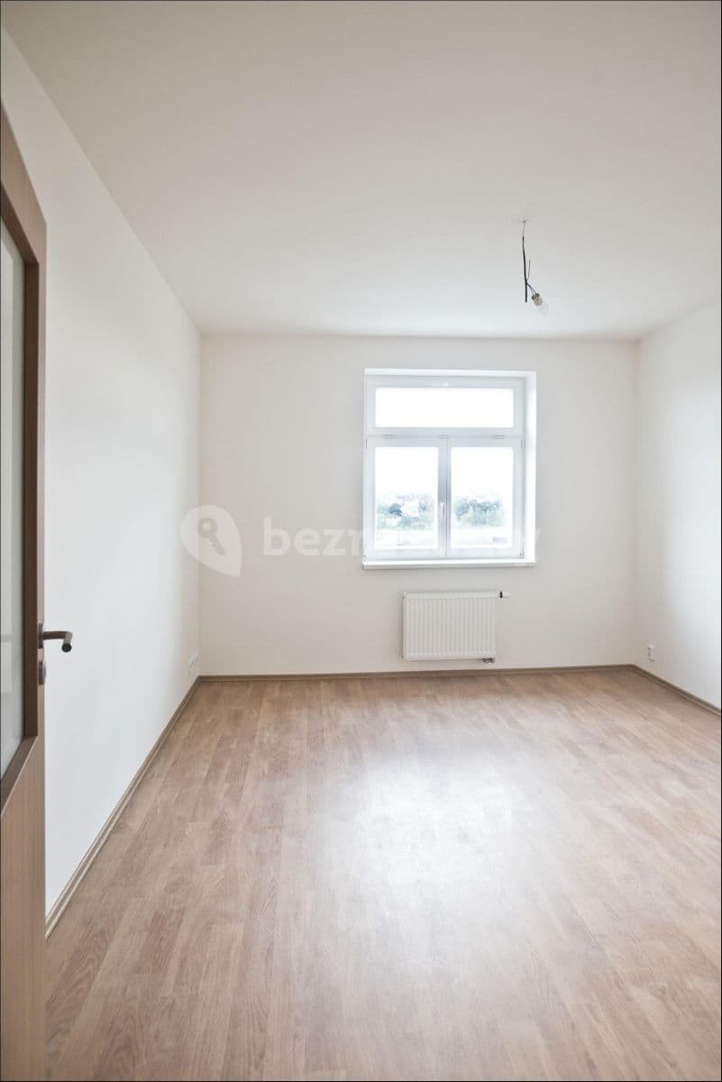 2 bedroom with open-plan kitchen flat to rent, 78 m², Argentinská, Prague, Prague