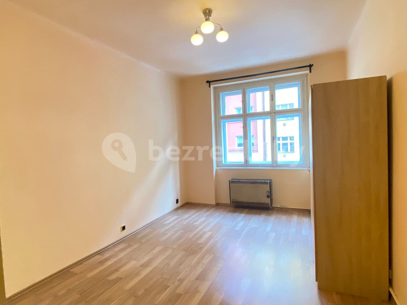 1 bedroom with open-plan kitchen flat to rent, 57 m², Biskupcova, Prague, Prague