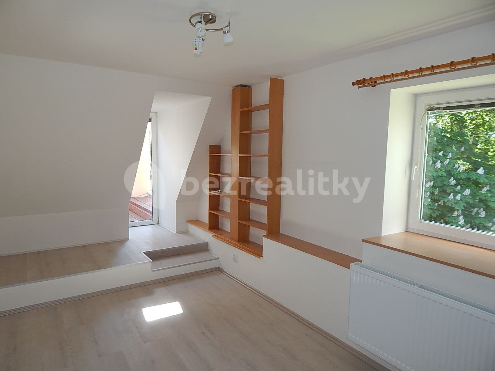 2 bedroom with open-plan kitchen flat to rent, 61 m², Palackého, Poděbrady, Středočeský Region