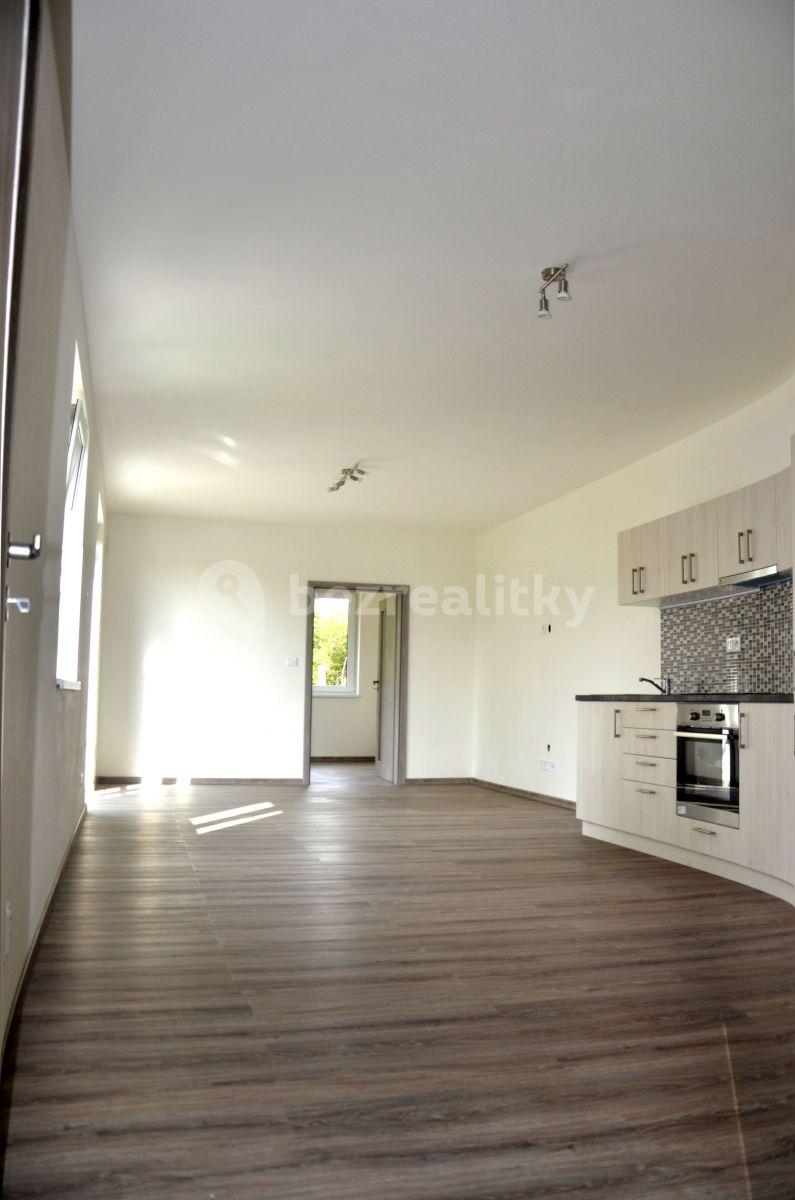 1 bedroom with open-plan kitchen flat to rent, 51 m², Horní, Psáry, Středočeský Region