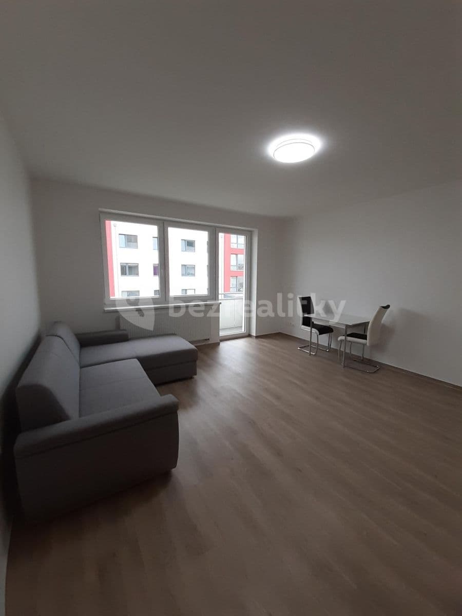 Studio flat to rent, 35 m², Zelnice II, Slavkov u Brna, Jihomoravský Region