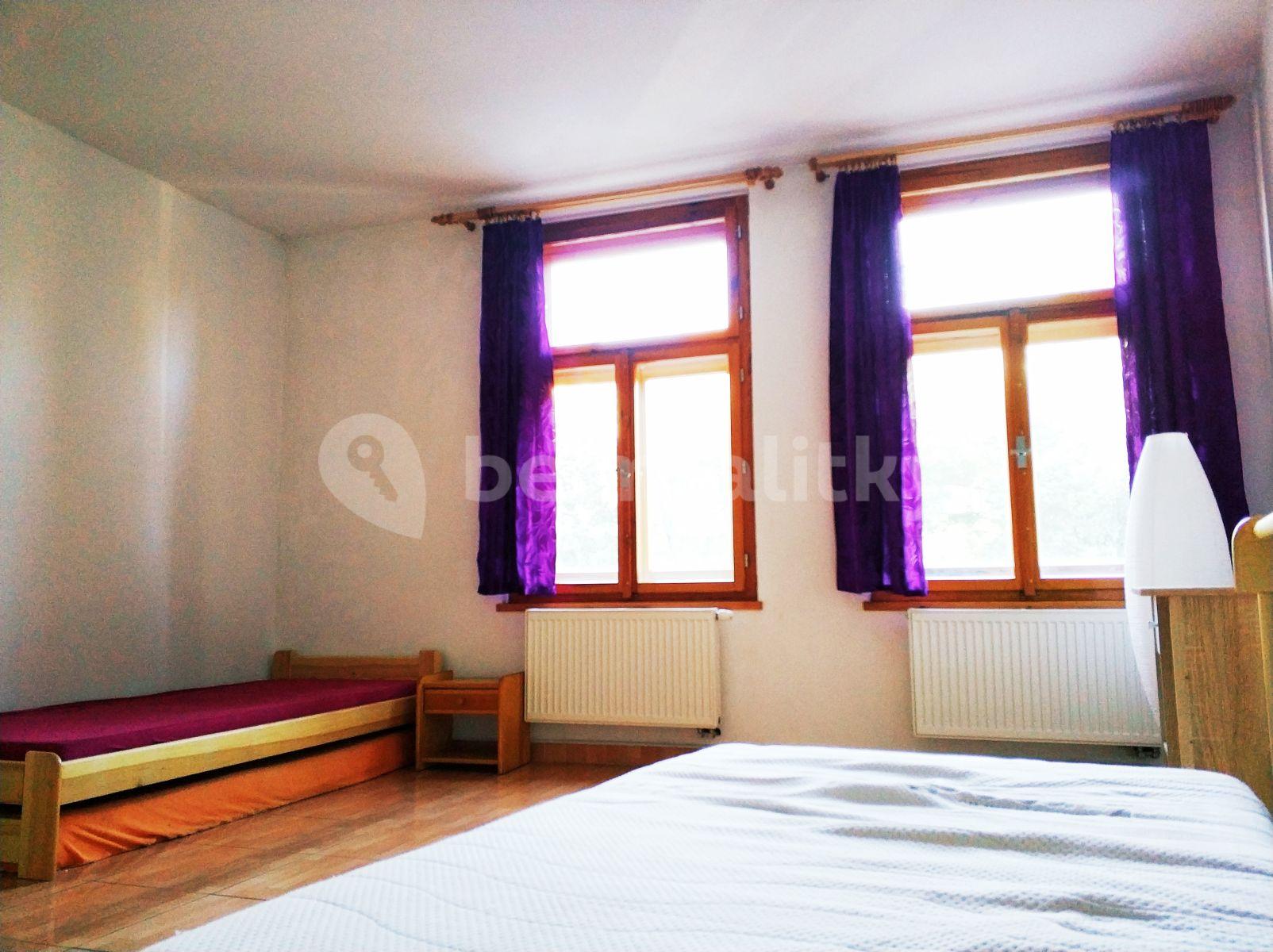 3 bedroom flat to rent, 75 m², Francouzská, Prague, Prague