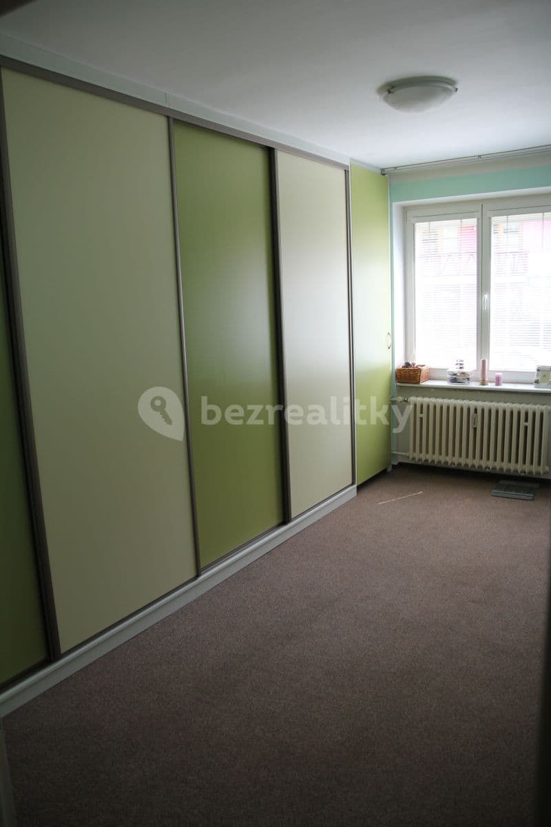 2 bedroom with open-plan kitchen flat for sale, 76 m², Na Okraji, Prague, Prague