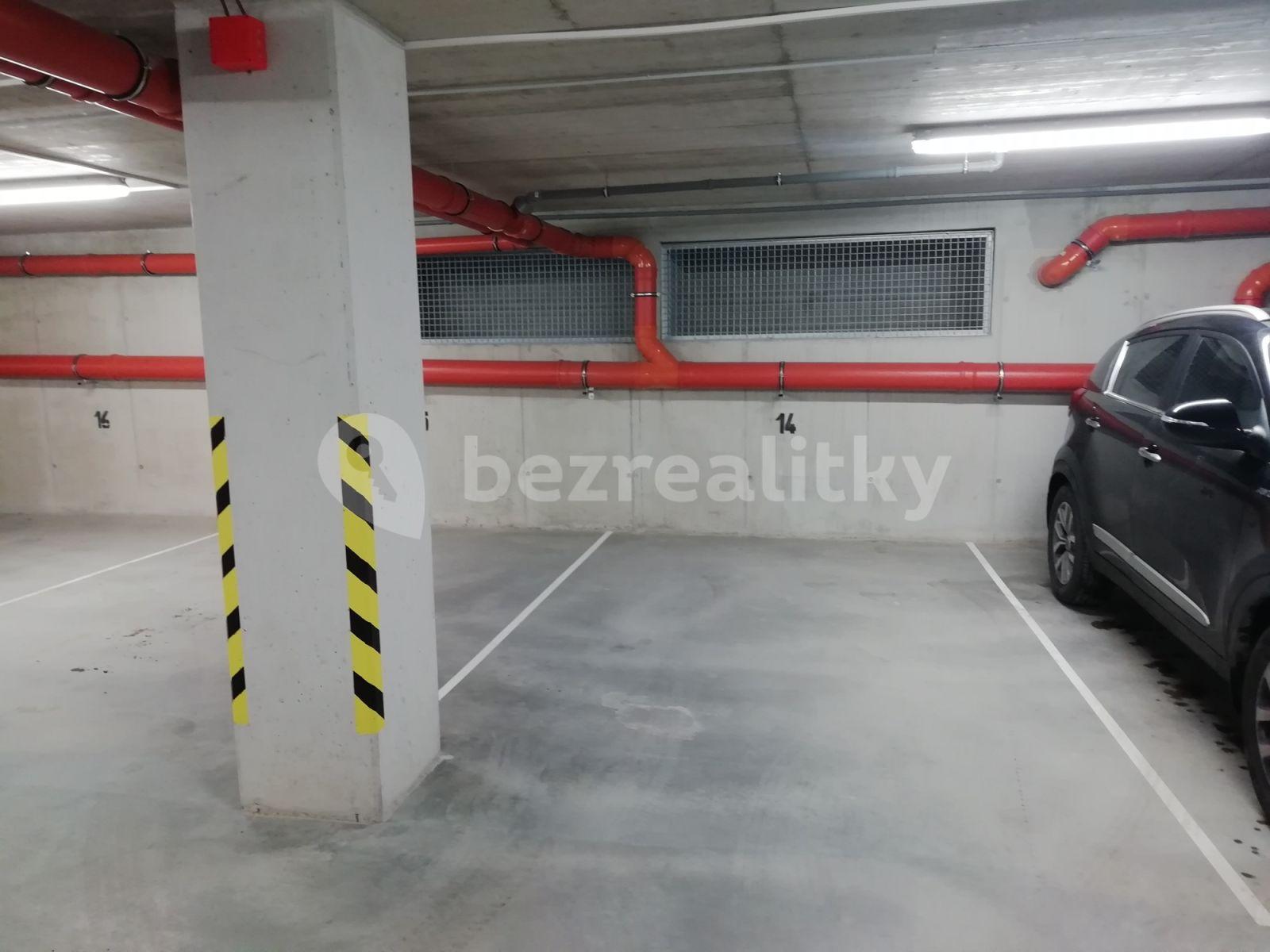 garage to rent, 14 m², Wellnerova, Olomouc, Olomoucký Region