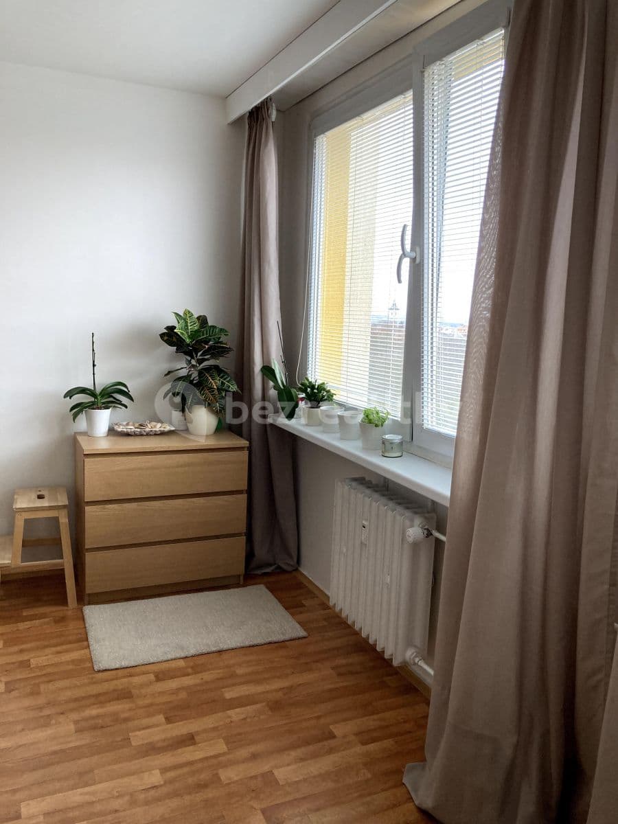 1 bedroom with open-plan kitchen flat to rent, 44 m², Střekovská, Prague, Prague