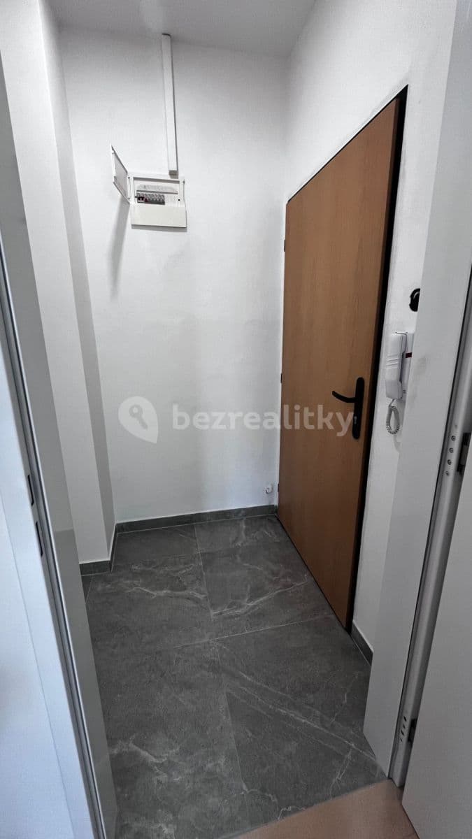 non-residential property for sale, 27 m², Na Belánce, Plzeň, Plzeňský Region
