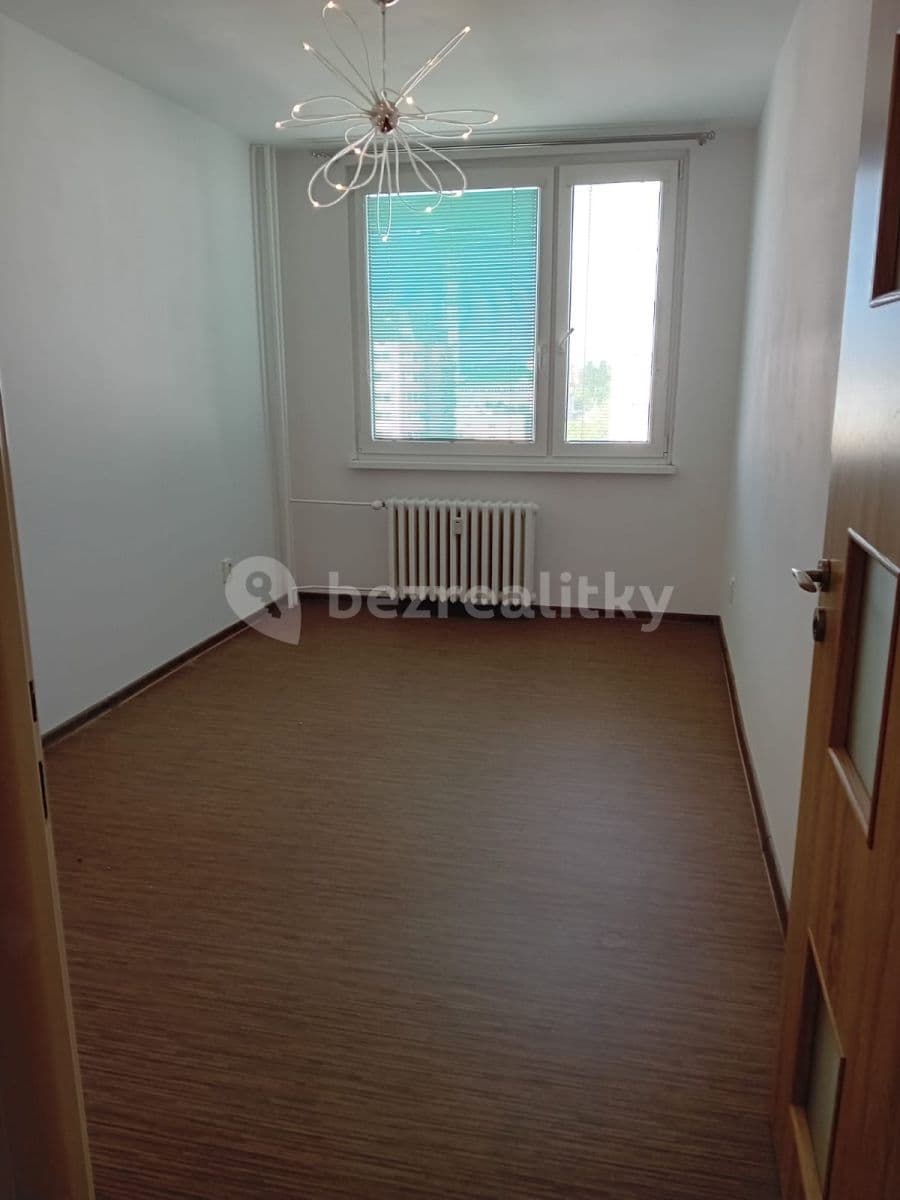 3 bedroom flat to rent, 74 m², nábřeží Závodu míru, Pardubice, Pardubický Region