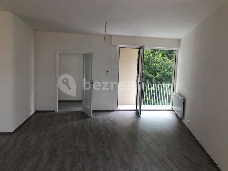 1 bedroom with open-plan kitchen flat to rent, 58 m², Luhanova, Chrudim, Pardubický Region