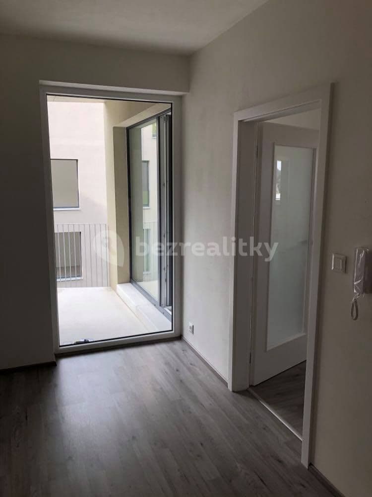 1 bedroom with open-plan kitchen flat to rent, 58 m², Luhanova, Chrudim, Pardubický Region