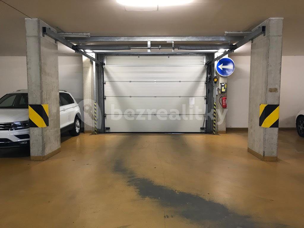 garage to rent, 13 m², Bartoškova, Prague, Prague