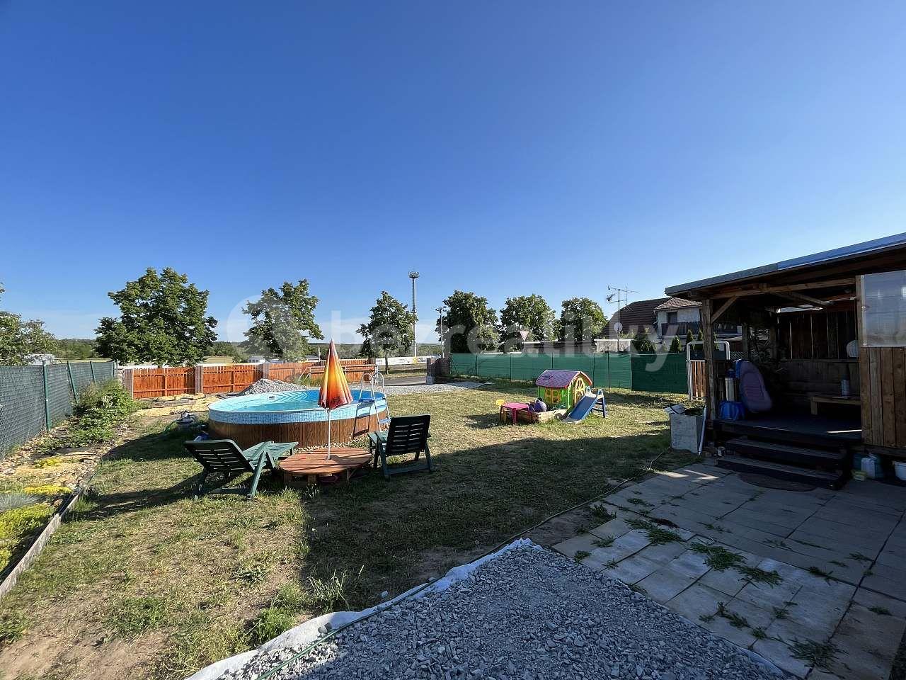 recreational property to rent, 0 m², Račice, Ústecký Region