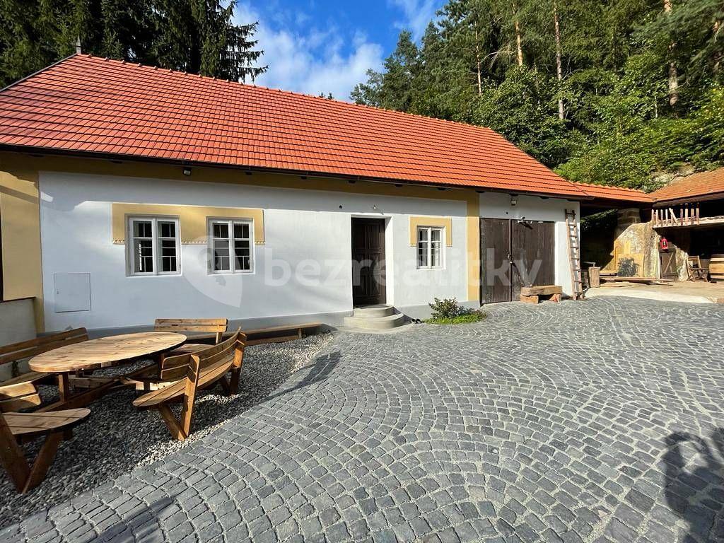 recreational property to rent, 0 m², Kokořín, Středočeský Region