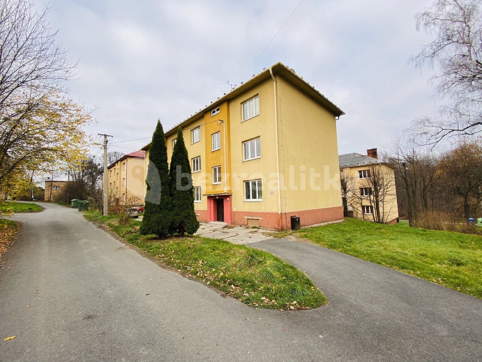 1 bedroom with open-plan kitchen flat to rent, 46 m², Boháčova, Ostrava, Moravskoslezský Region