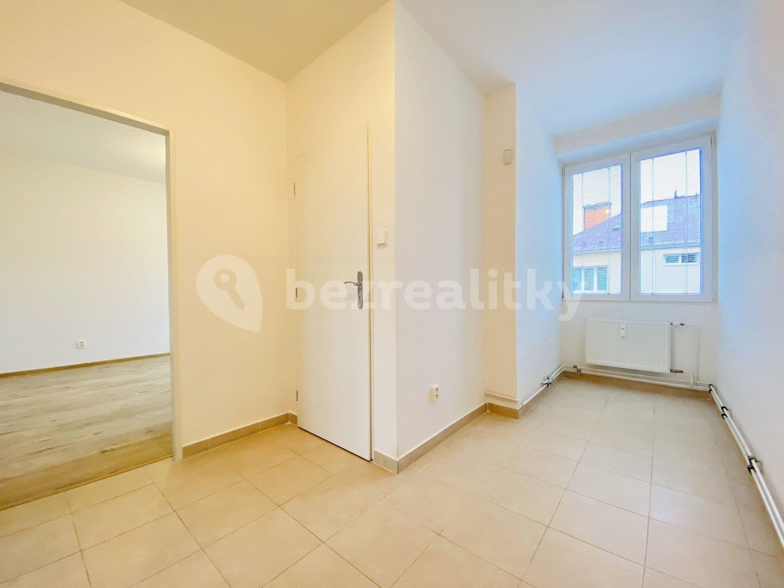1 bedroom with open-plan kitchen flat to rent, 46 m², Boháčova, Ostrava, Moravskoslezský Region