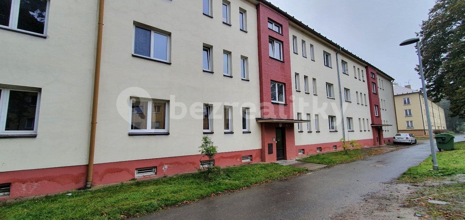 1 bedroom with open-plan kitchen flat to rent, 37 m², Klimšova, Havířov, Moravskoslezský Region