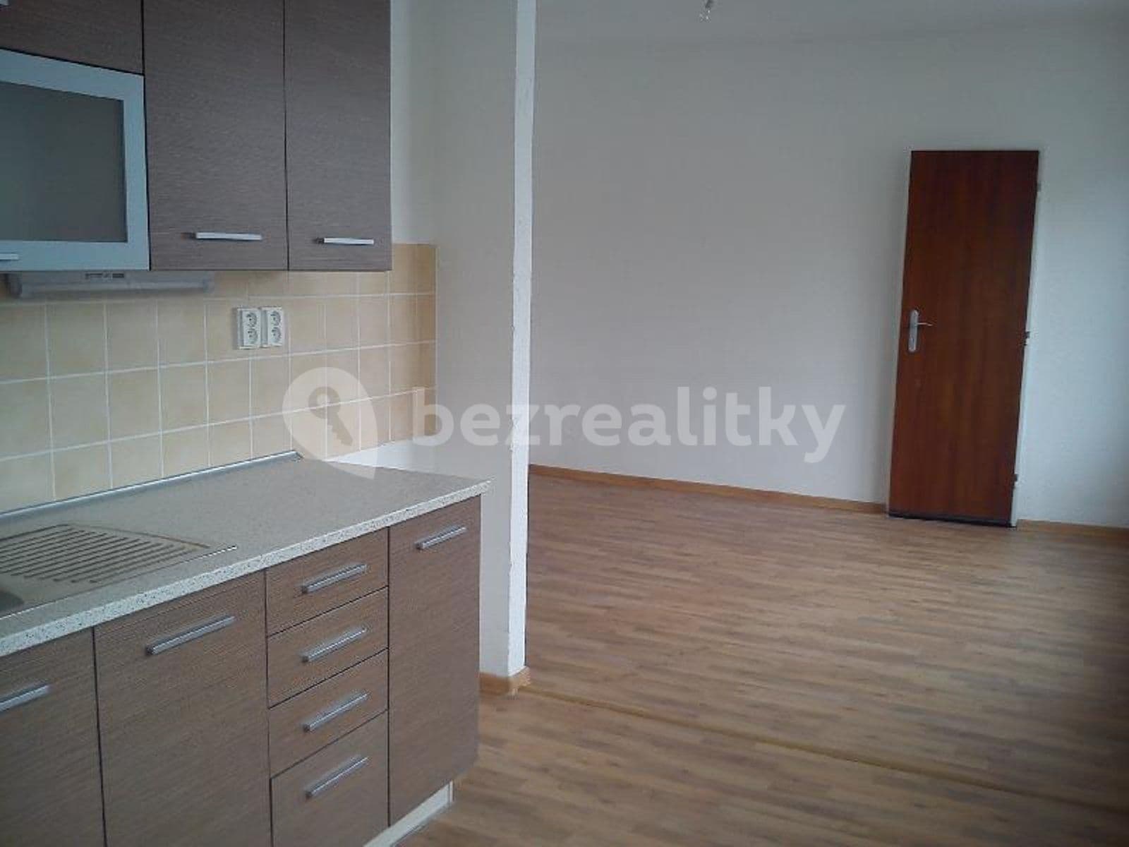 4 bedroom flat to rent, 73 m², Karla Čapka, Havířov, Moravskoslezský Region