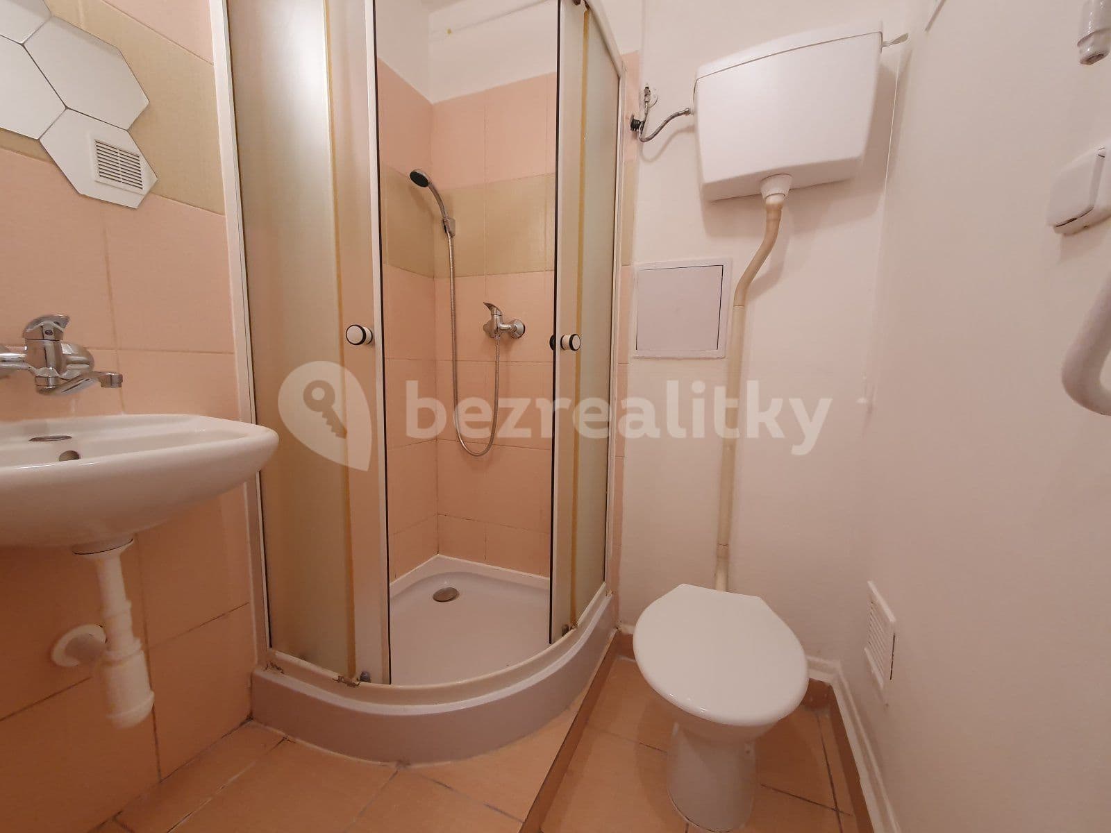 1 bedroom flat to rent, 28 m², Opletalova, Havířov, Moravskoslezský Region