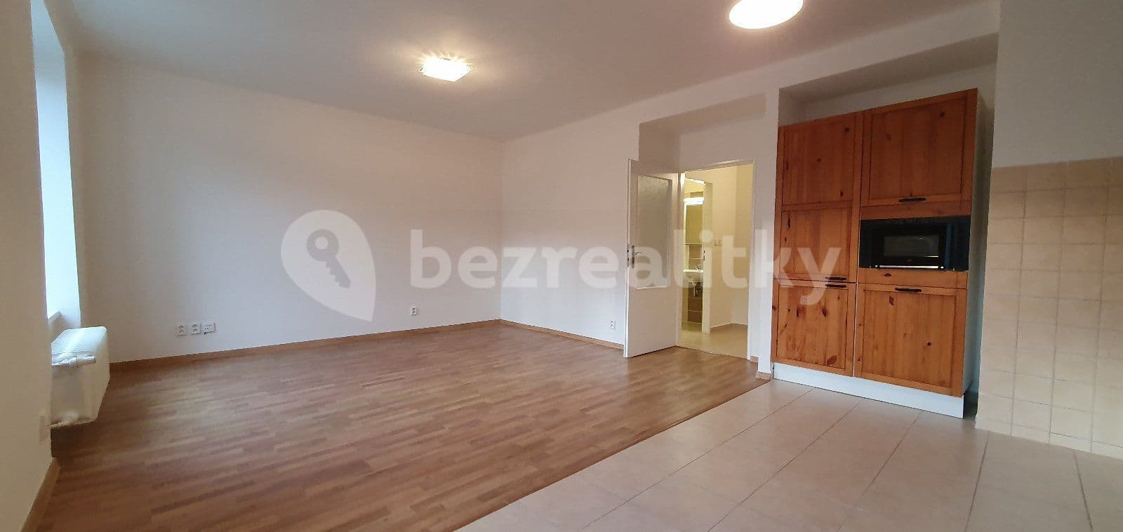 Studio flat to rent, 37 m², Hlavní třída, Havířov, Moravskoslezský Region