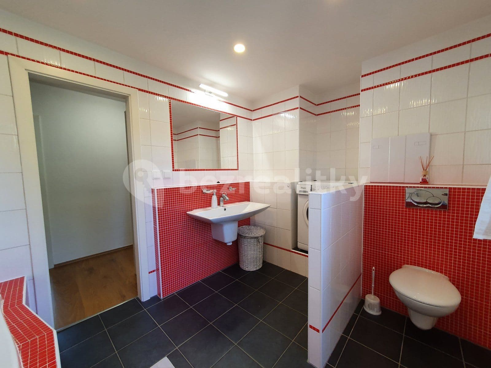 2 bedroom with open-plan kitchen flat to rent, 69 m², Na Nábřeží, Havířov, Moravskoslezský Region