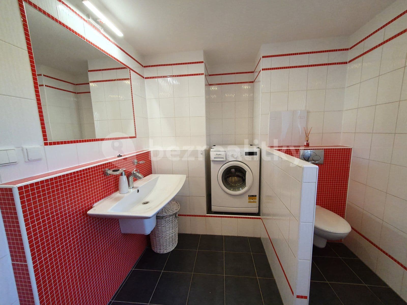 2 bedroom with open-plan kitchen flat to rent, 69 m², Na Nábřeží, Havířov, Moravskoslezský Region
