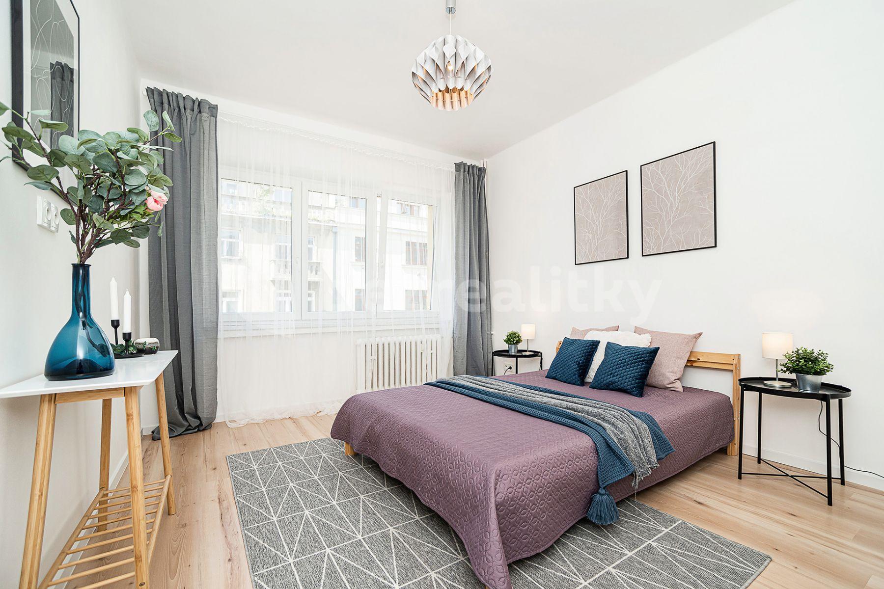 2 bedroom with open-plan kitchen flat for sale, 63 m², Prague, Prague
