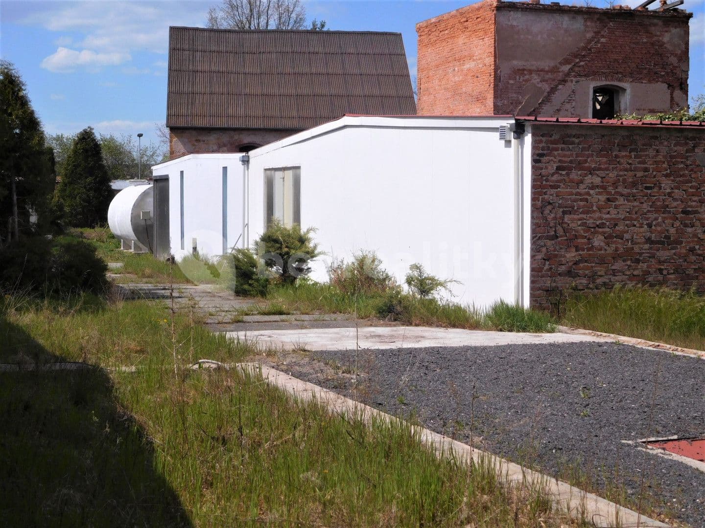 non-residential property for sale, 1,560 m², Očihov, Ústecký Region