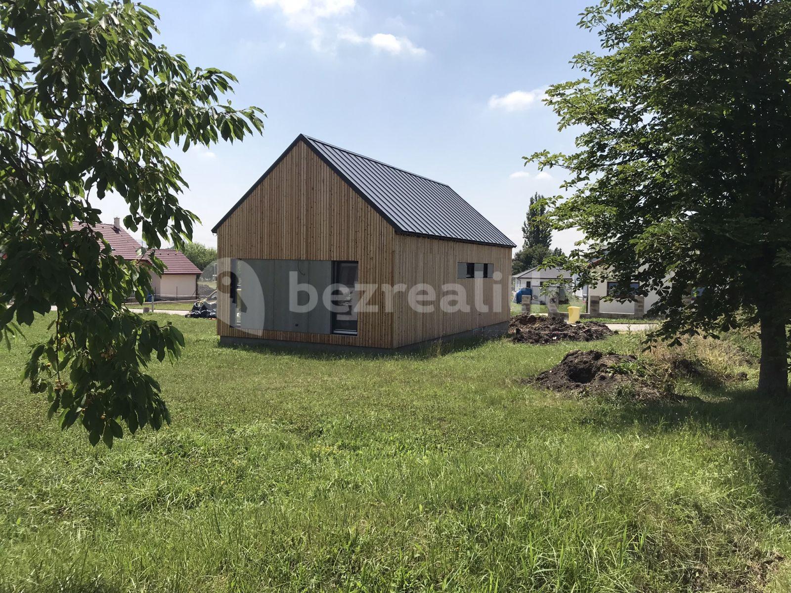 house for sale, 81 m², Krakovany, Středočeský Region