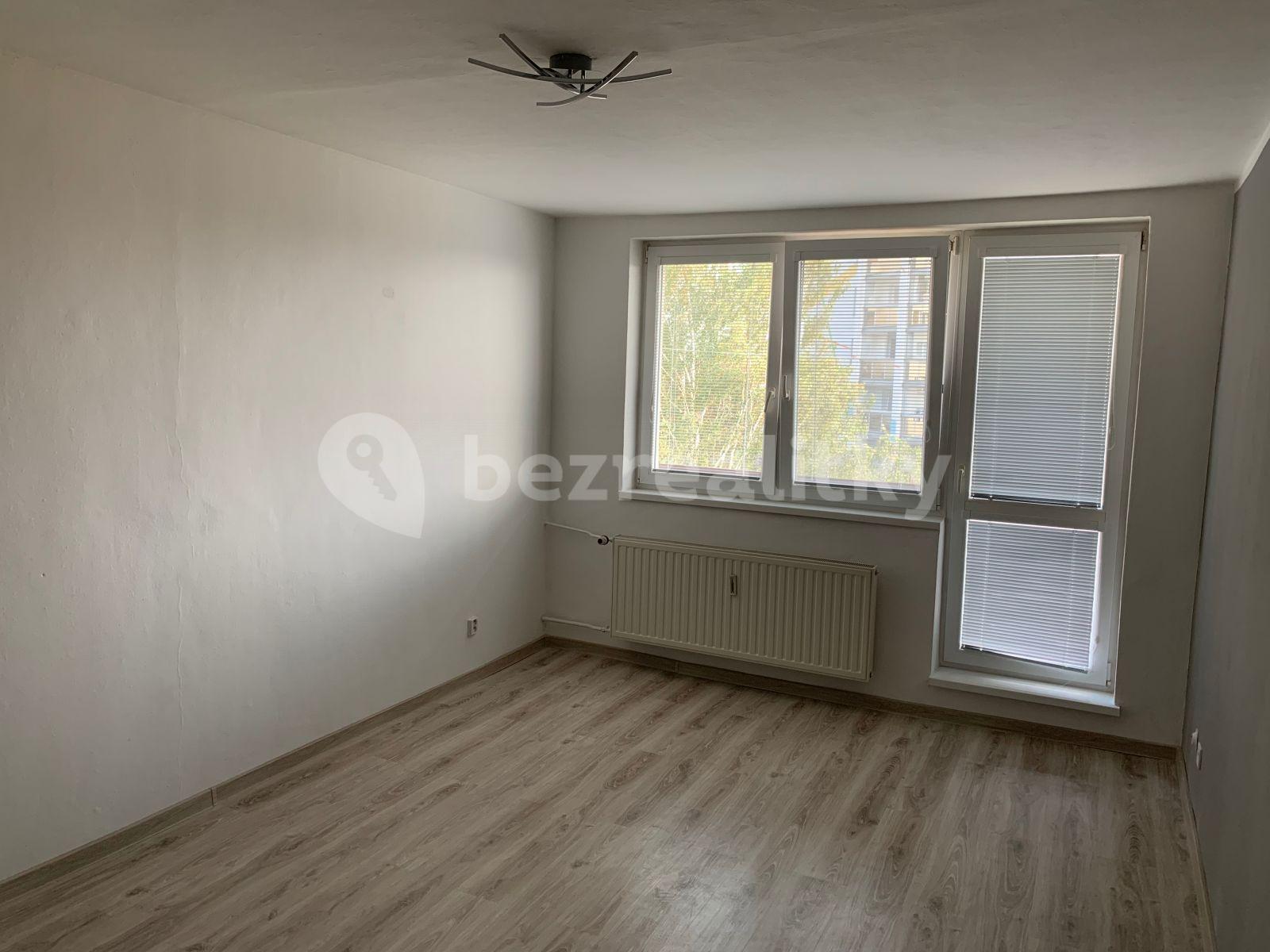 2 bedroom flat to rent, 62 m², Masarykova třída, Orlová, Moravskoslezský Region