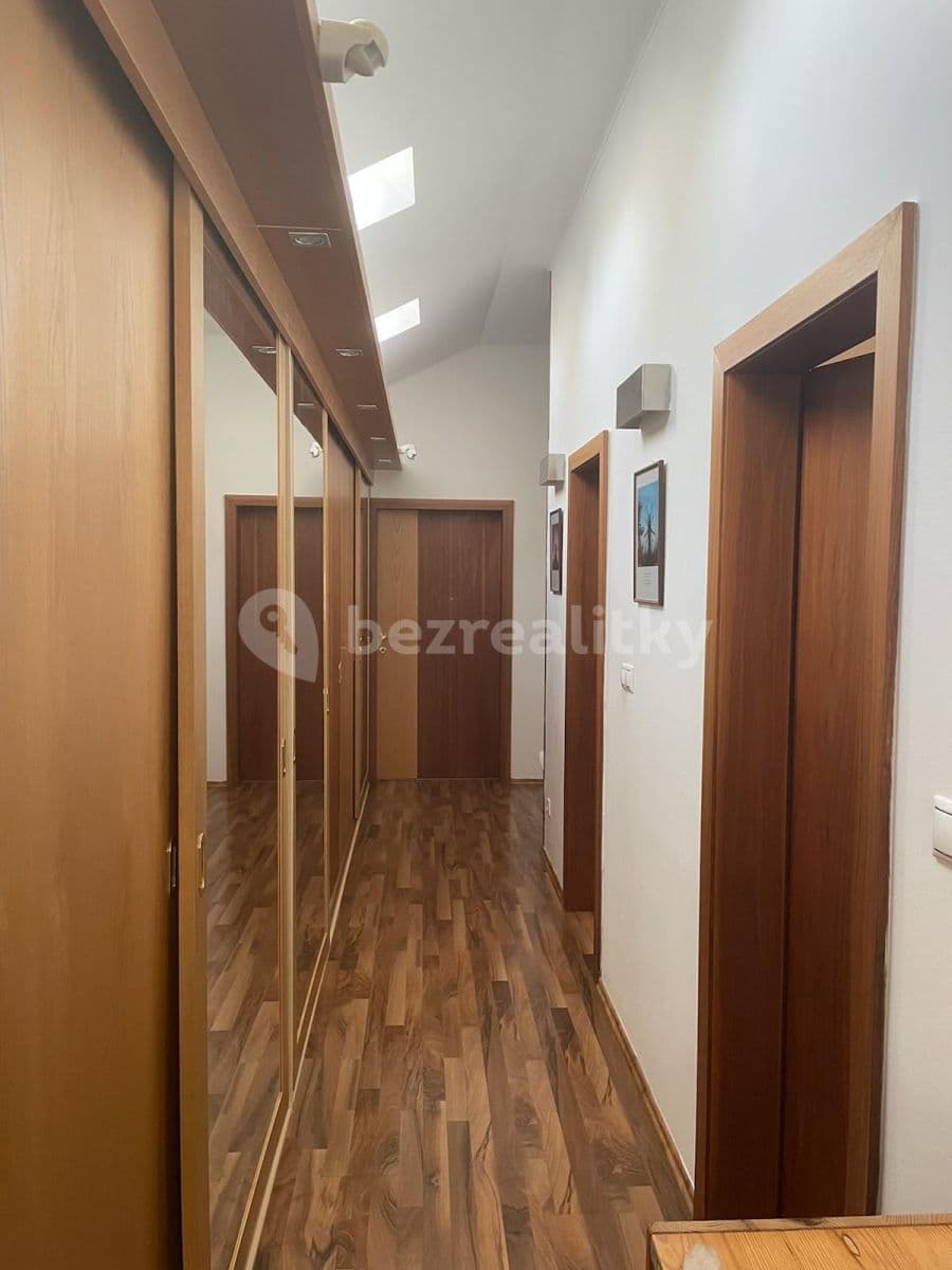 house to rent, 190 m², Na Výsluní, Králův Dvůr, Středočeský Region