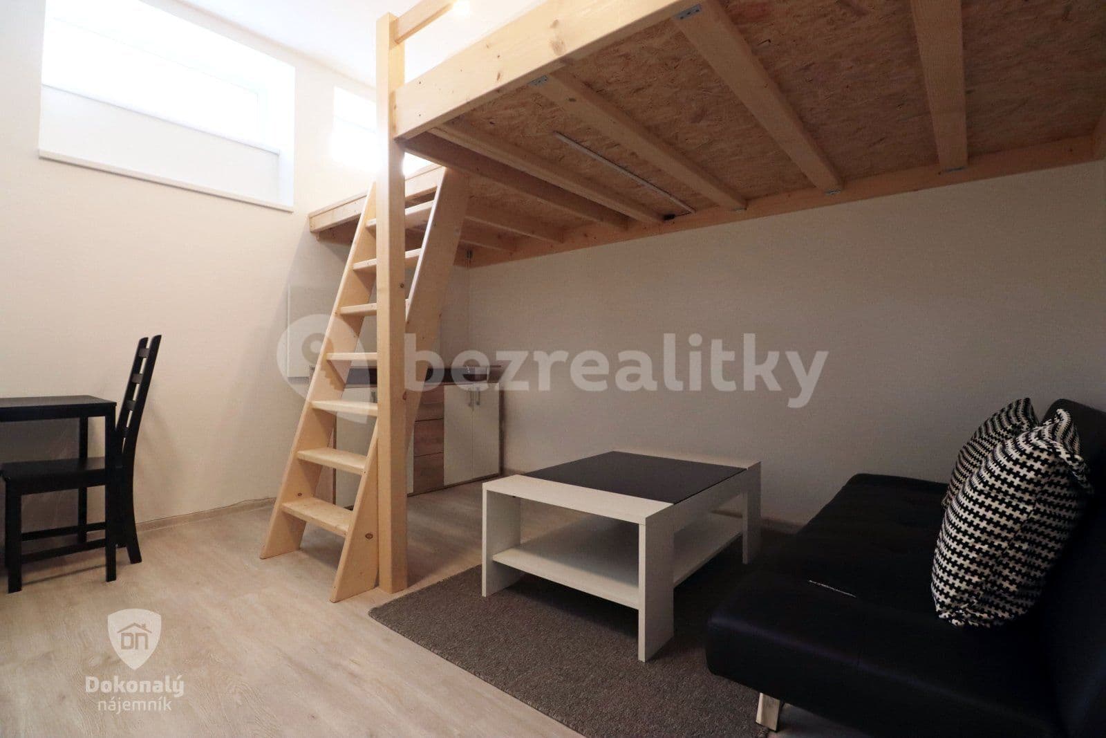 Studio flat to rent, 34 m², Předměřice nad Jizerou, Středočeský Region