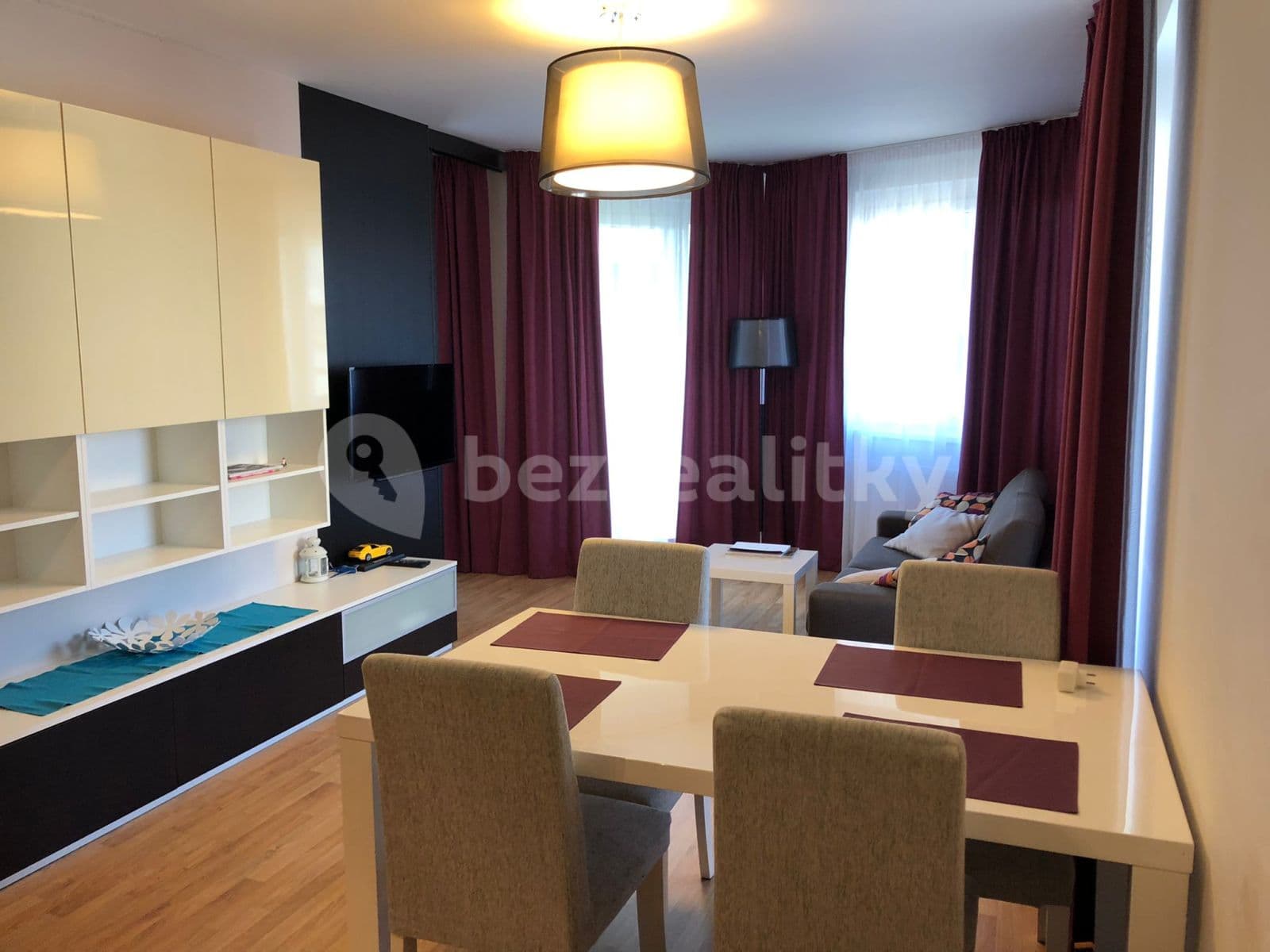 1 bedroom with open-plan kitchen flat to rent, 55 m², Hugo Haase, Prague, Prague