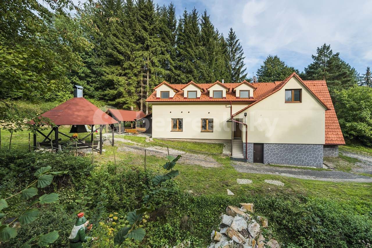 recreational property to rent, 0 m², Lopeník, Zlínský Region