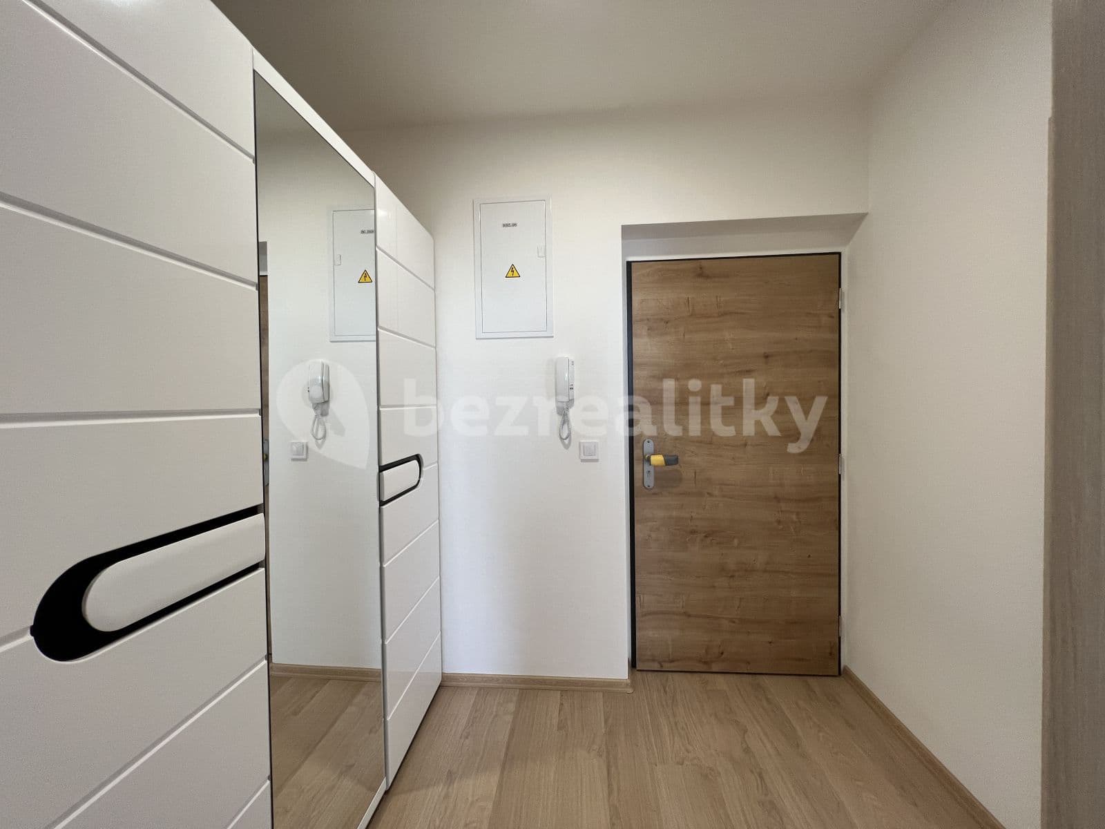Studio flat to rent, 33 m², Aloise Rašína, Olomouc, Olomoucký Region