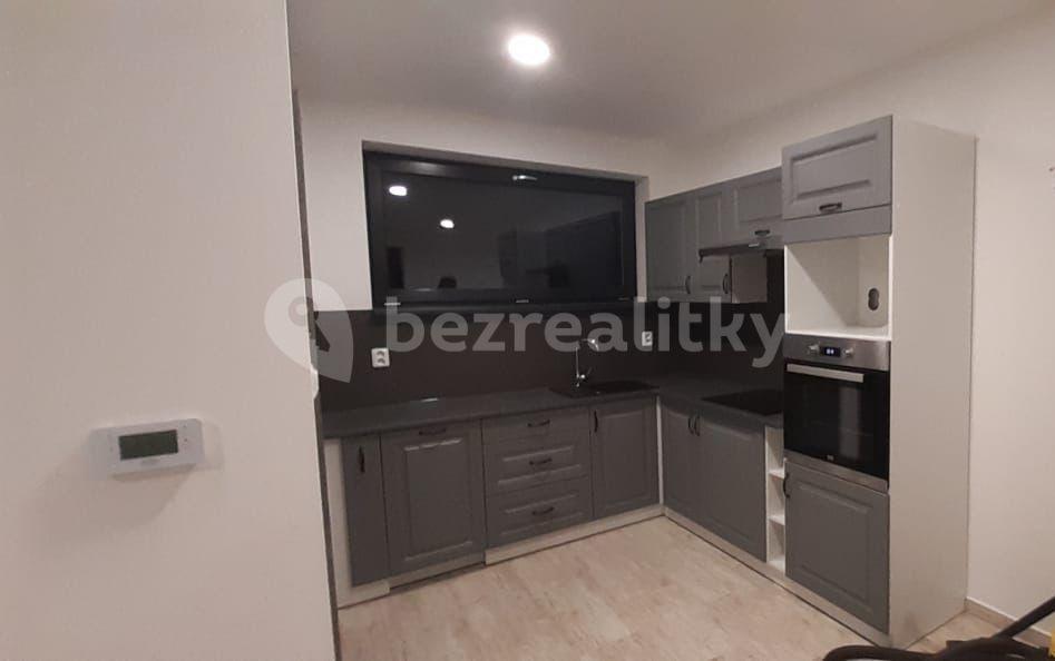 house to rent, 128 m², Bečváry, Středočeský Region