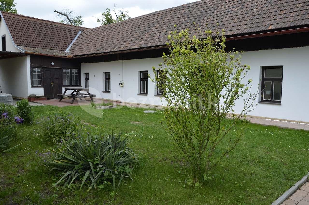 recreational property to rent, 0 m², Loučeň, Středočeský Region