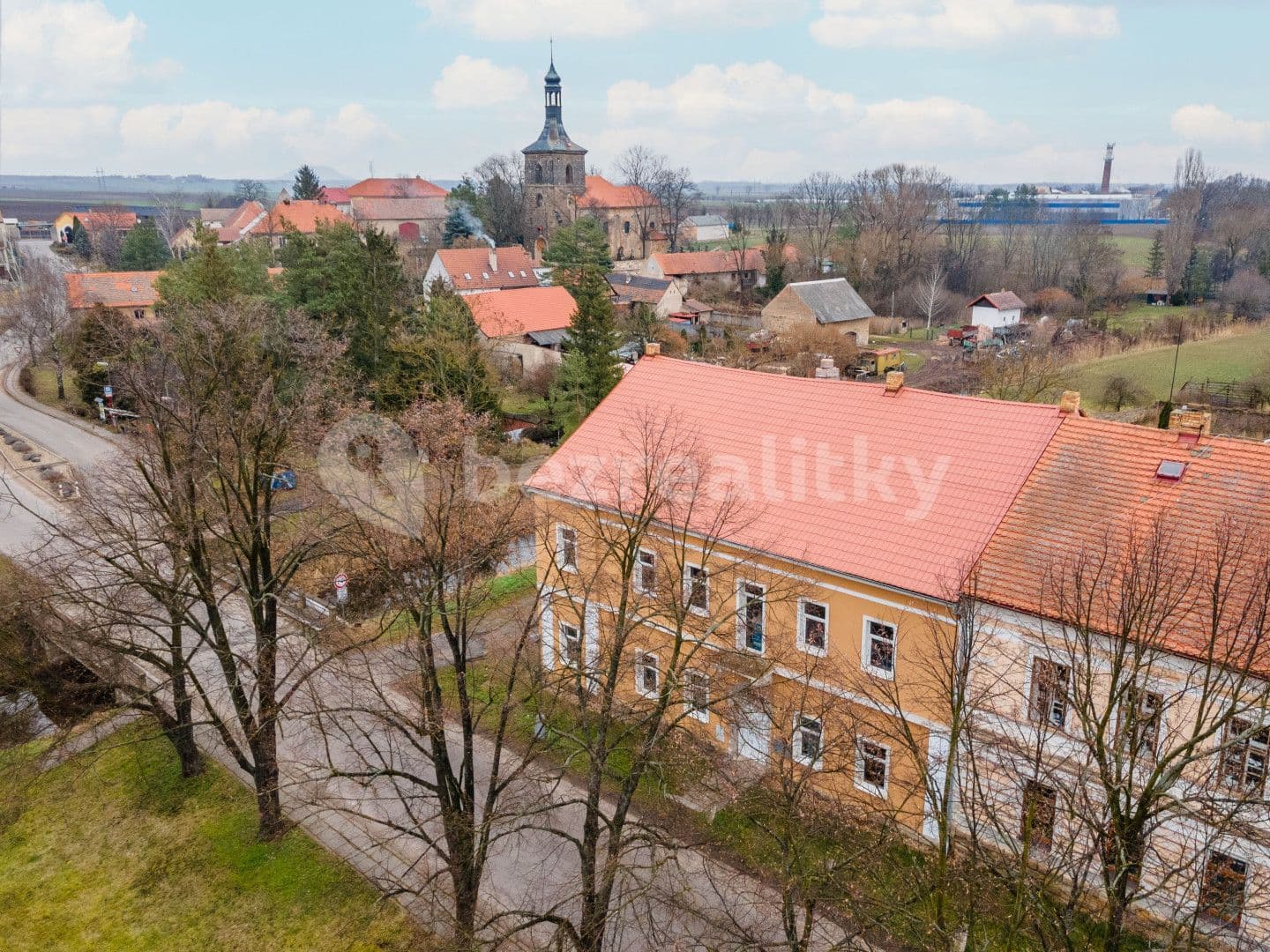 house for sale, 110 m², Kmetiněves, Středočeský Region