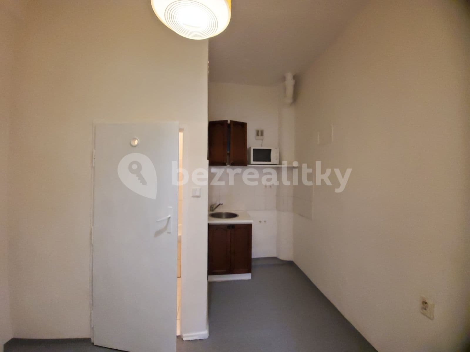 Studio flat for sale, 36 m², Holečkova, Prague, Prague