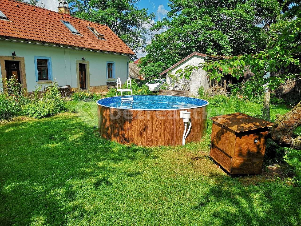 recreational property to rent, 0 m², Pecka, Královéhradecký Region