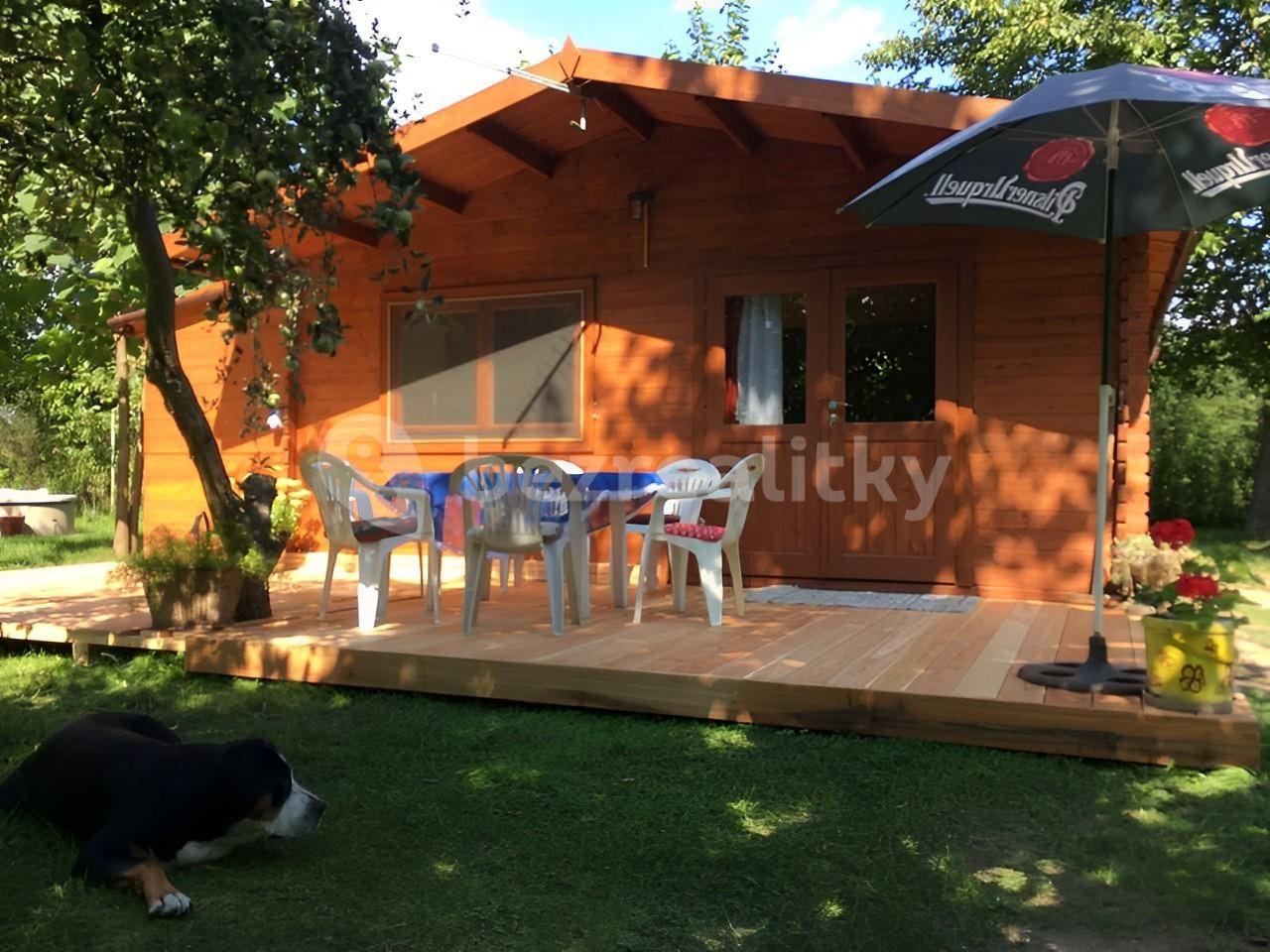 recreational property to rent, 0 m², Nymburk, Středočeský Region