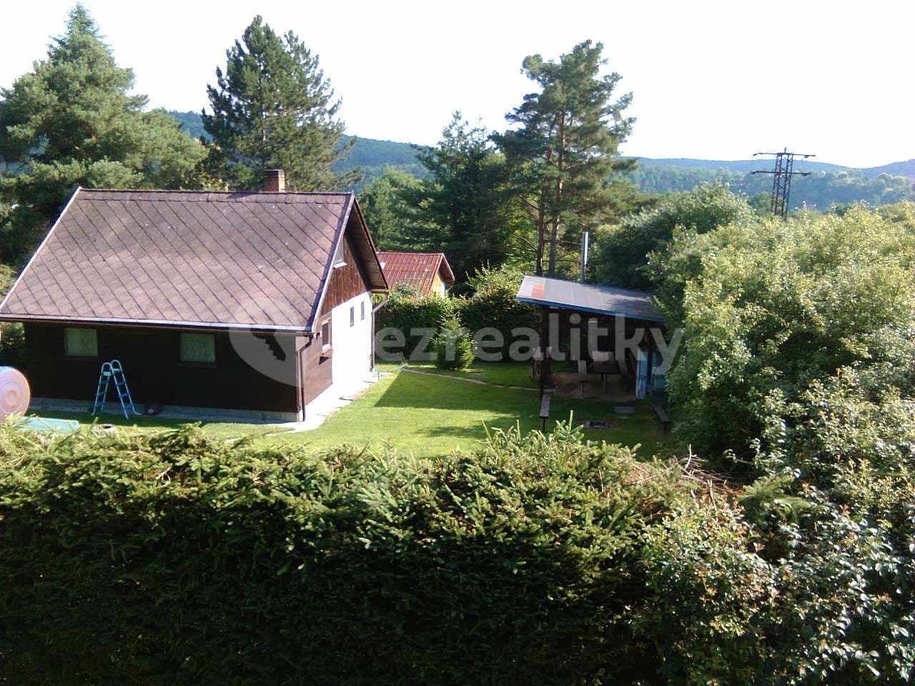 recreational property to rent, 0 m², Nalžovice, Středočeský Region