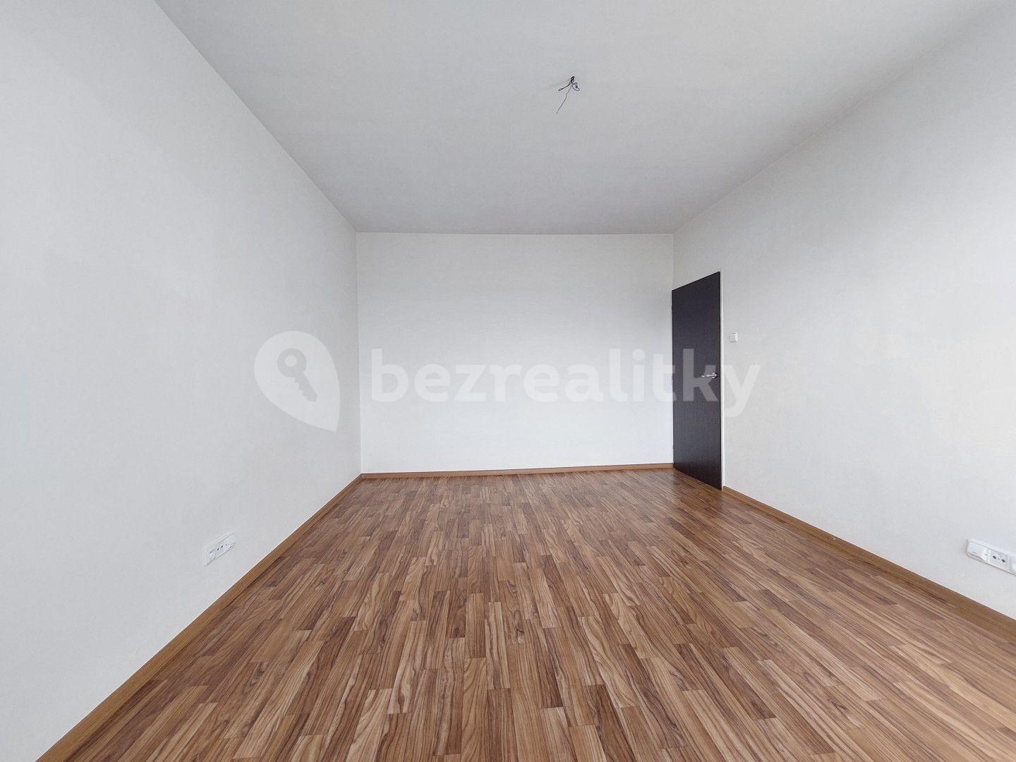 3 bedroom flat for sale, 65 m², Na Vyhlídce, Klášterec nad Ohří, Ústecký Region