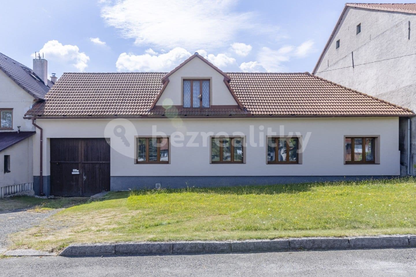 house for sale, 125 m², Pravonín, Středočeský Region