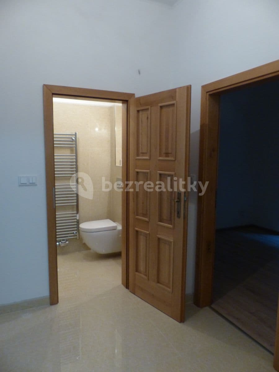 1 bedroom with open-plan kitchen flat to rent, 43 m², Ondřejská, Karlovy Vary, Karlovarský Region