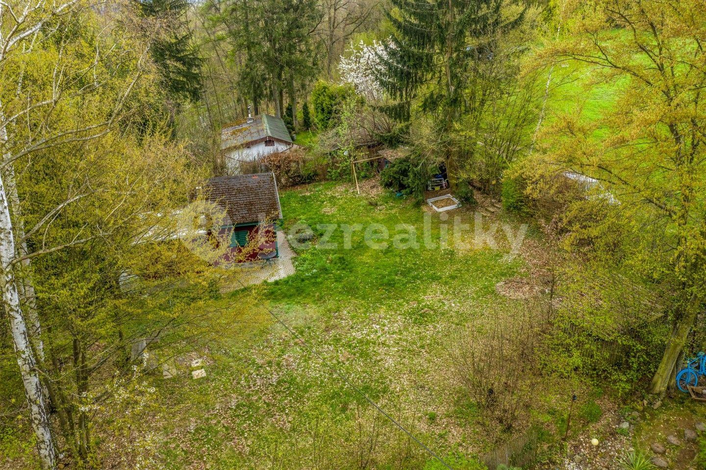 recreational property for sale, 1,054 m², Mirošovice, Středočeský Region