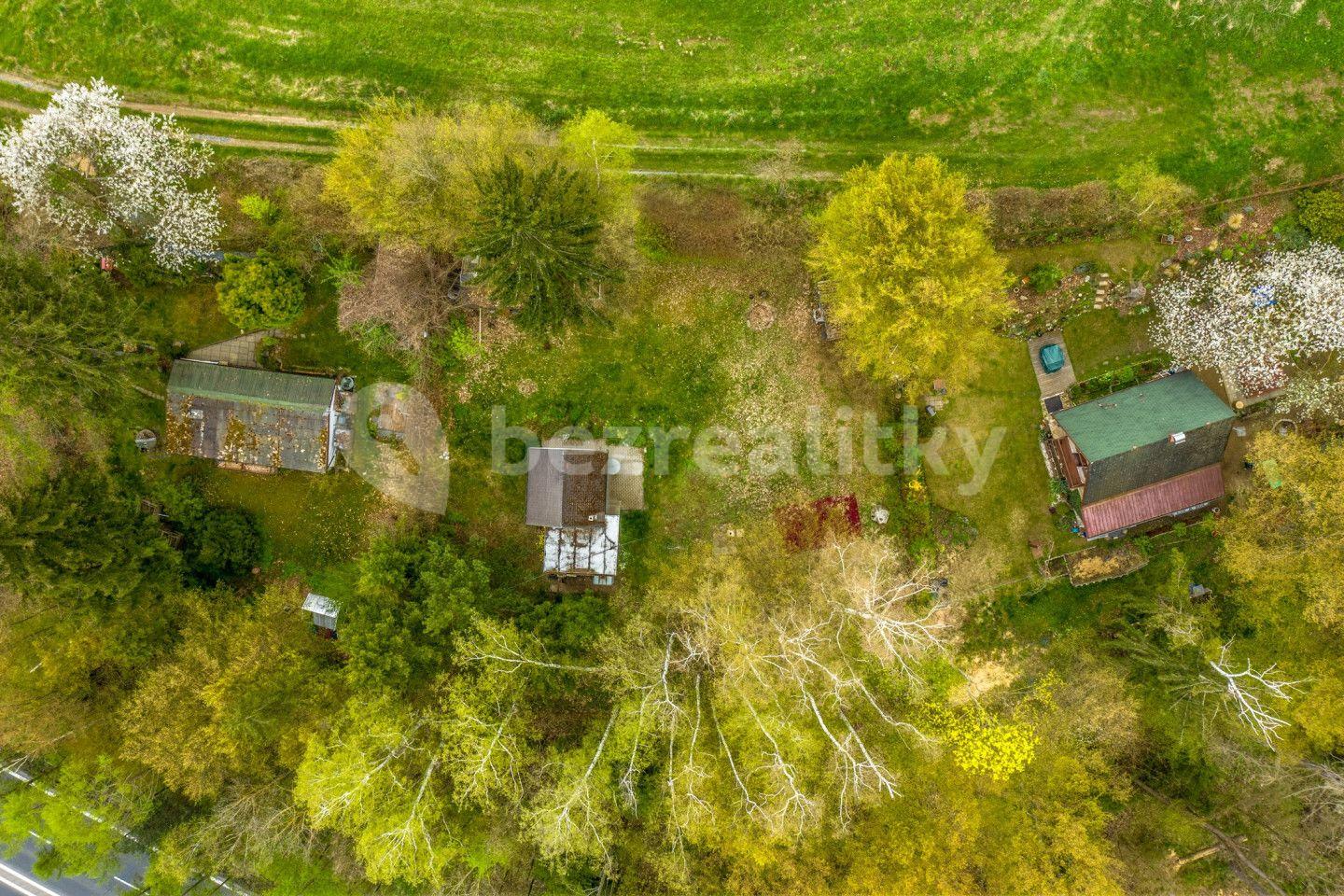 recreational property for sale, 1,054 m², Mirošovice, Středočeský Region