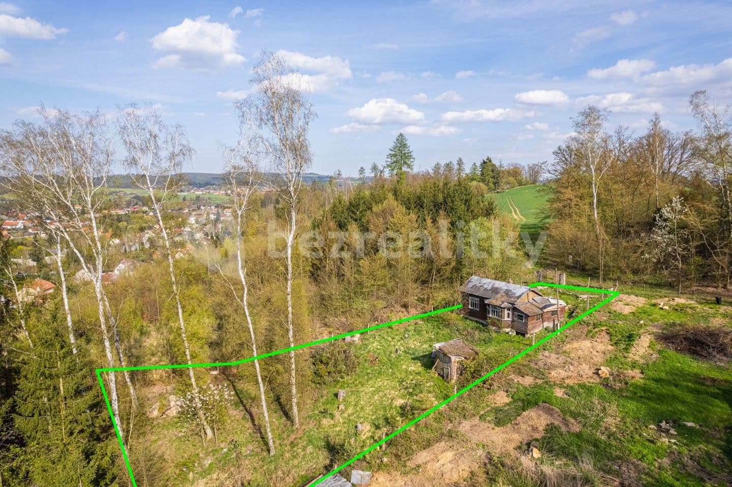 recreational property for sale, 1,092 m², Mirošovice, Středočeský Region