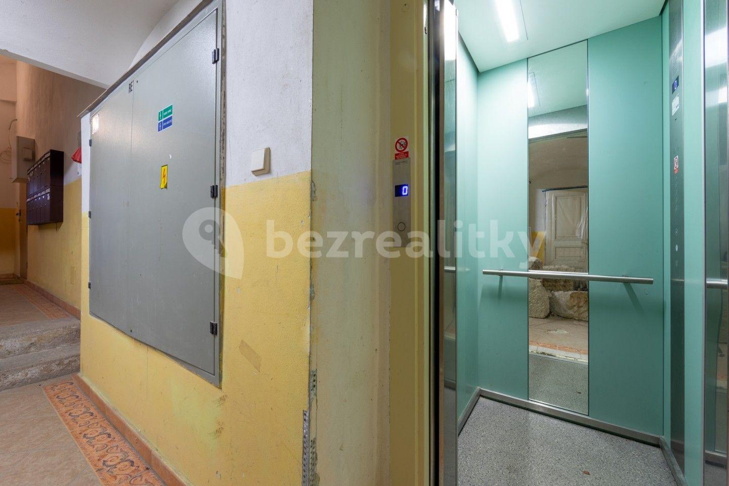 2 bedroom with open-plan kitchen flat for sale, 67 m², Sadová, Karlovy Vary, Karlovarský Region